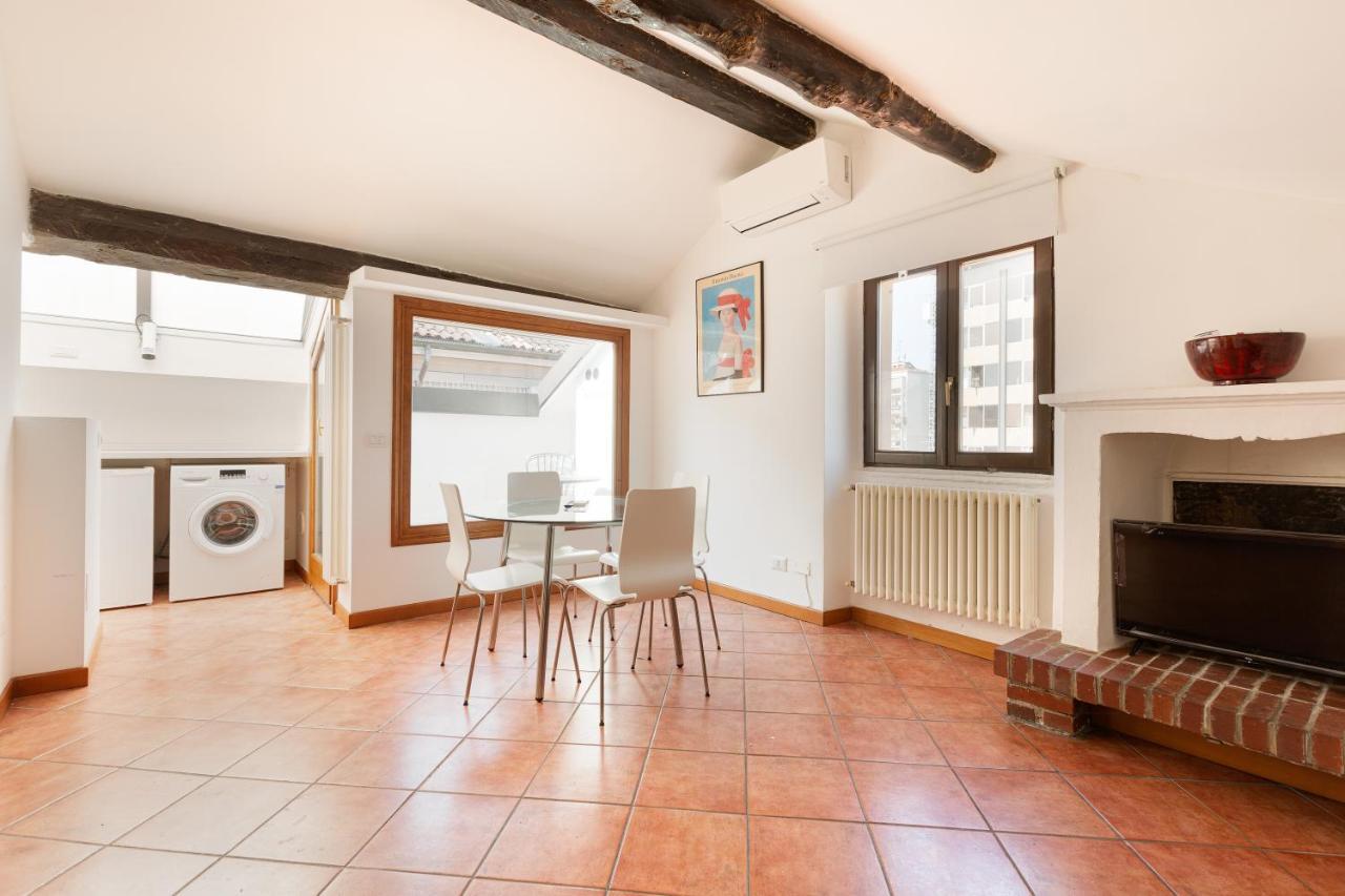 Corso Como Balcony Apartment Milano Dış mekan fotoğraf